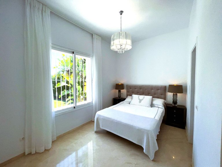 Villa for Sale in Marbella, Malaga 14
