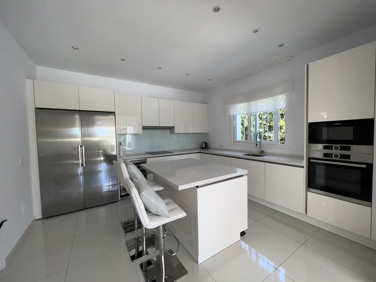 Villa for Sale in Marbella, Malaga 12