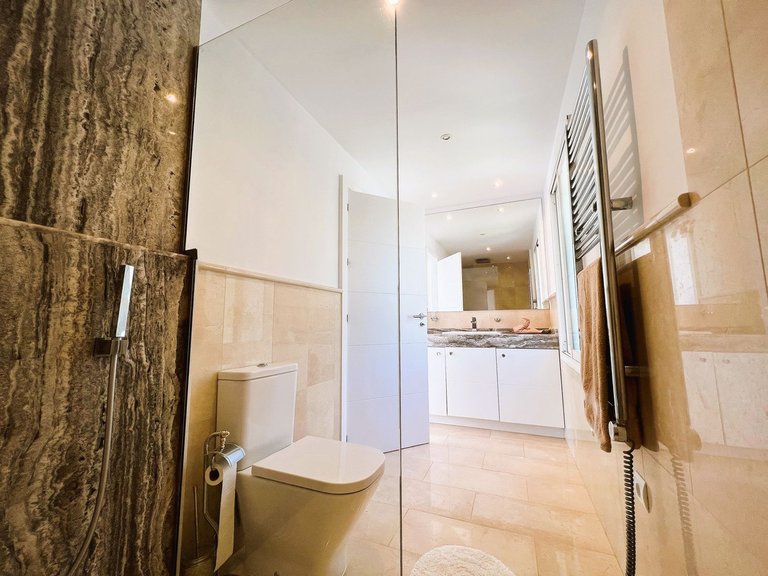 Villa for Sale in Marbella, Malaga 23