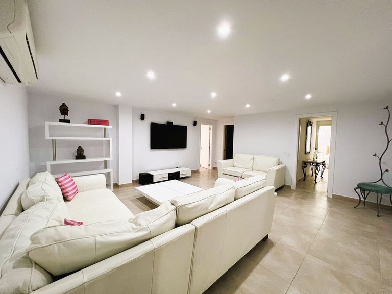 Villa for Sale in Marbella, Malaga 45