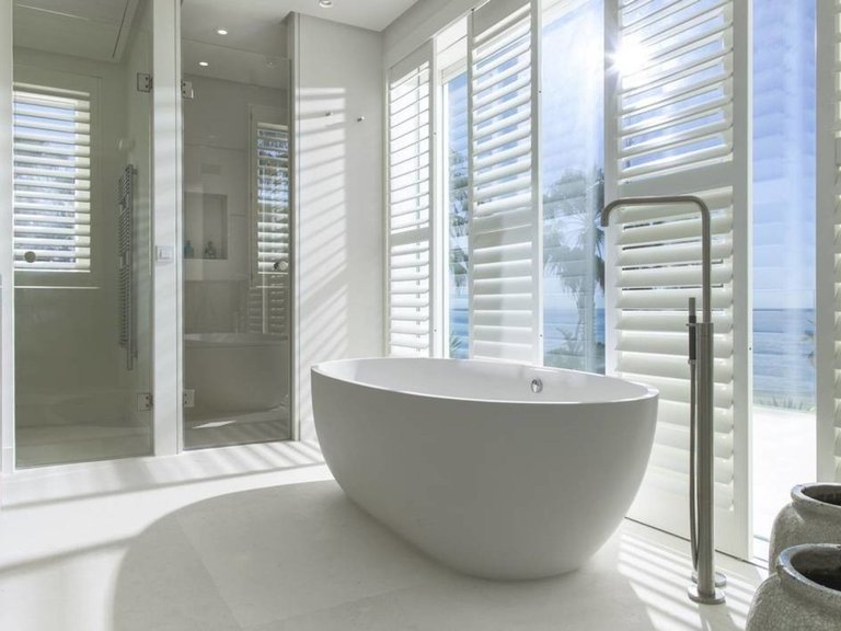 Villa for Sale in Marbella, Malaga 4