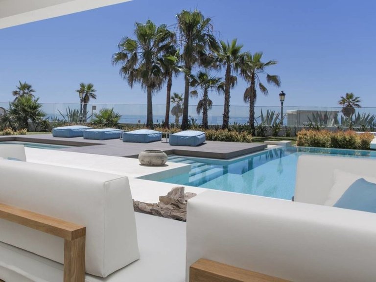 Villa for Sale in Marbella, Malaga 1