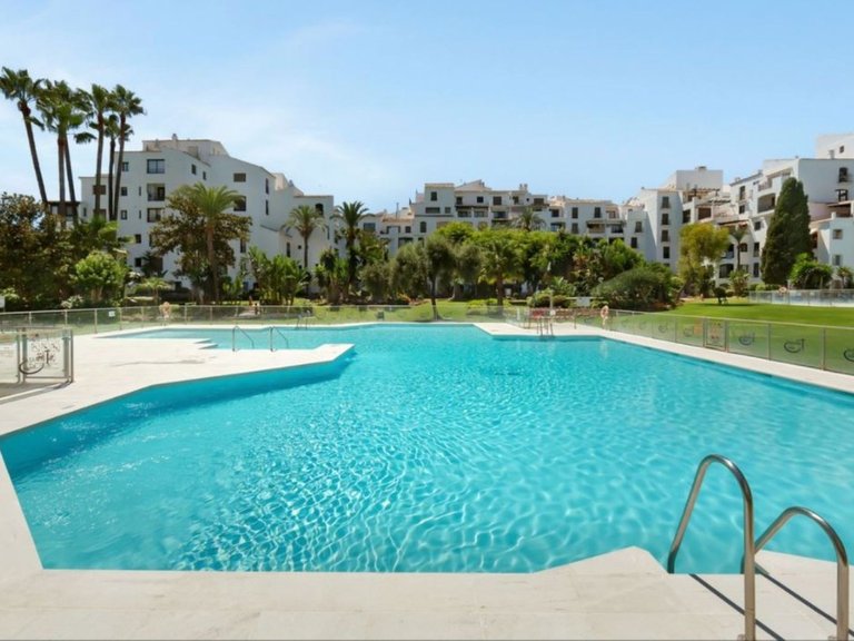 Apartment for Sale in Marbella, Malaga 10