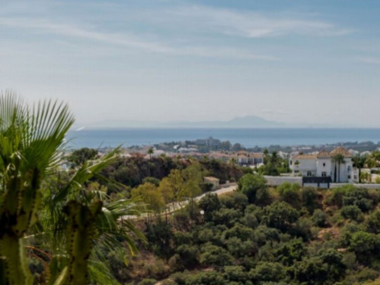 Penthouse for Sale in Benahavis, Malaga 18
