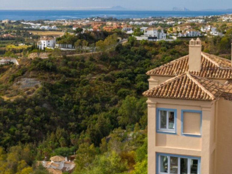 Penthouse for Sale in Benahavis, Malaga 21