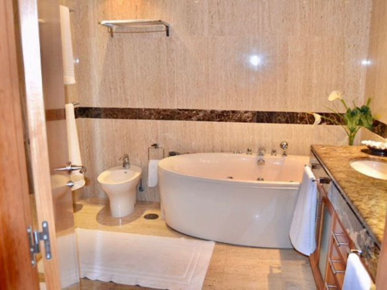 Apartment for Sale in Marbella, Malaga 3