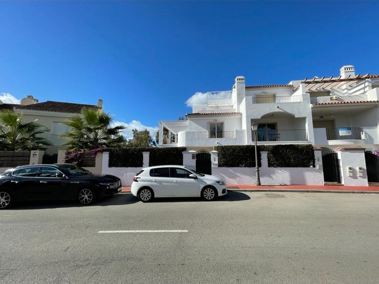 Villa for Rent in Marbella, Malaga 27
