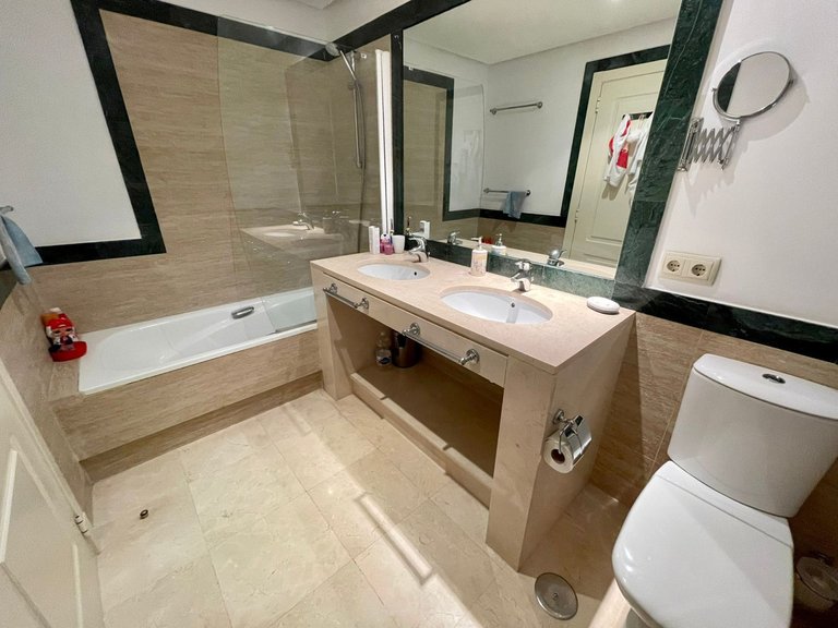 Apartment for Rent in Marbella, Malaga 12