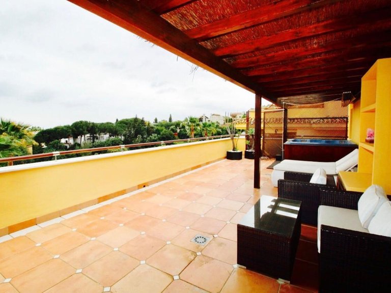 Apartment for Rent in Marbella, Malaga 11