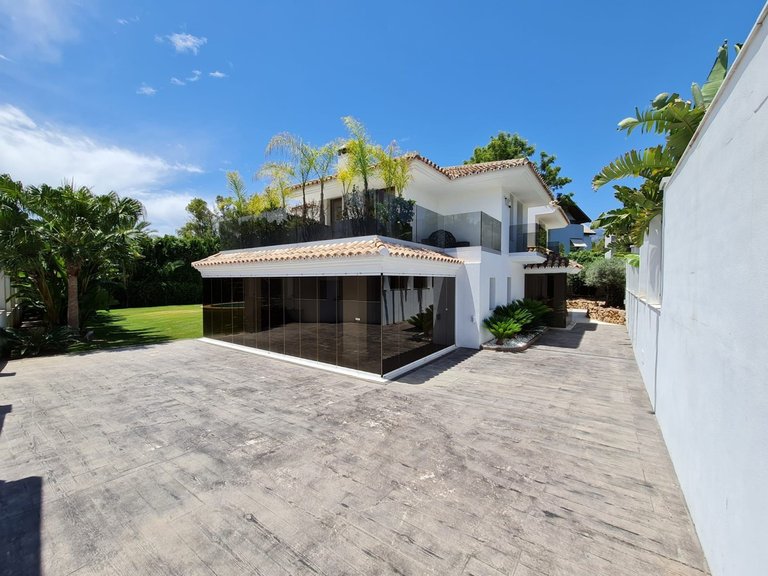 Villa for Rent in Marbella, Malaga 36
