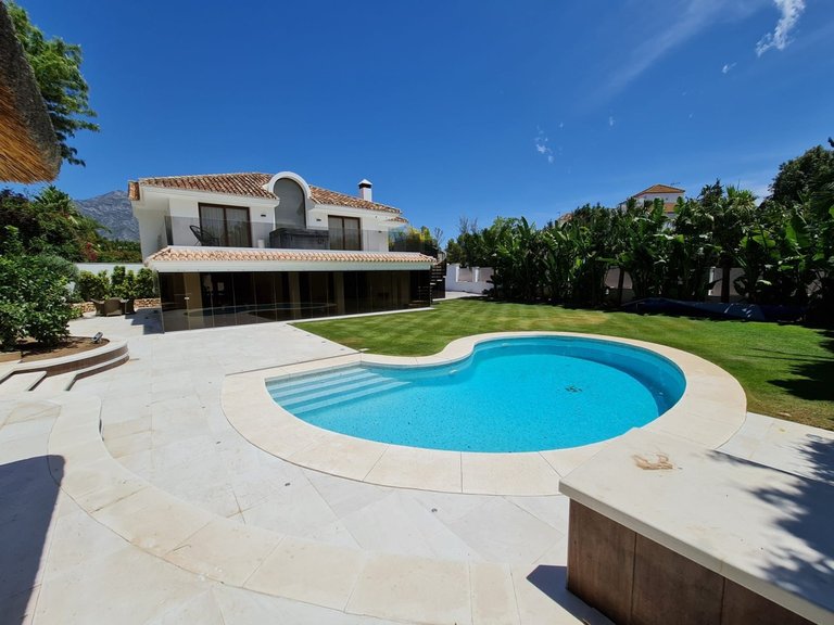 Villa for Rent in Marbella, Malaga 1