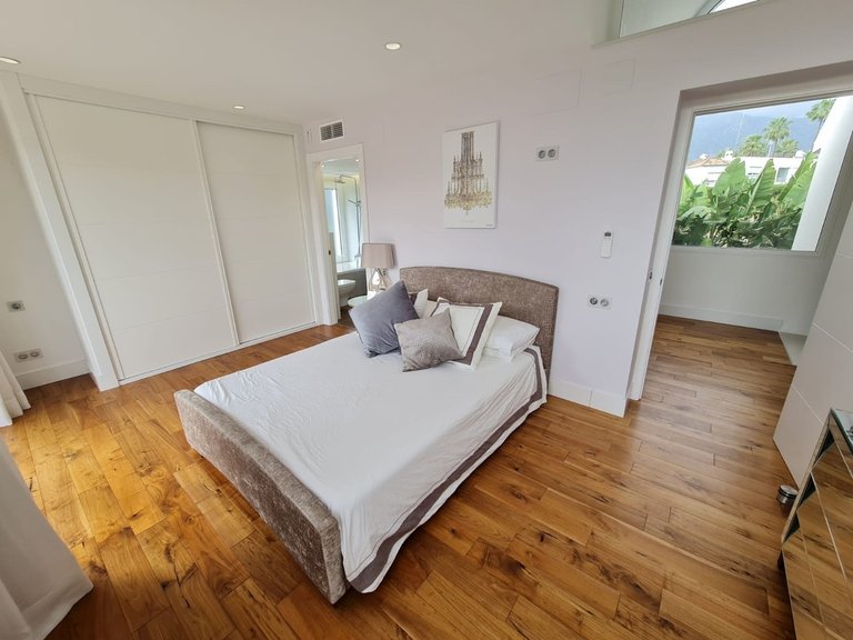 Villa for Rent in Marbella, Malaga 28