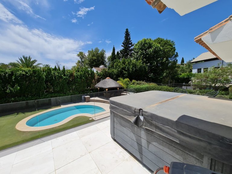 Villa for Rent in Marbella, Malaga 39
