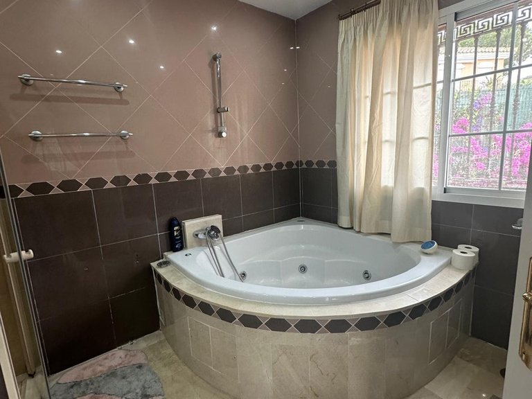 Villa for Rent in Marbella, Malaga 4