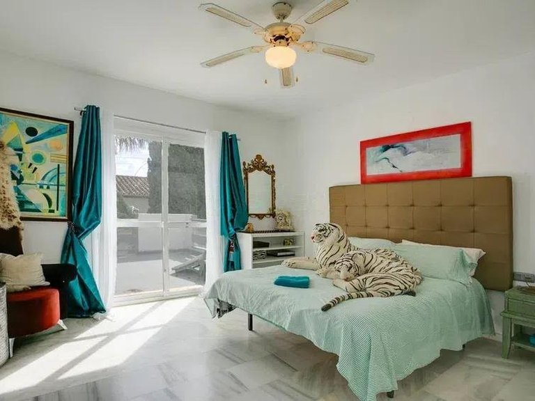 Villa for Sale in Estepona Malaga 9