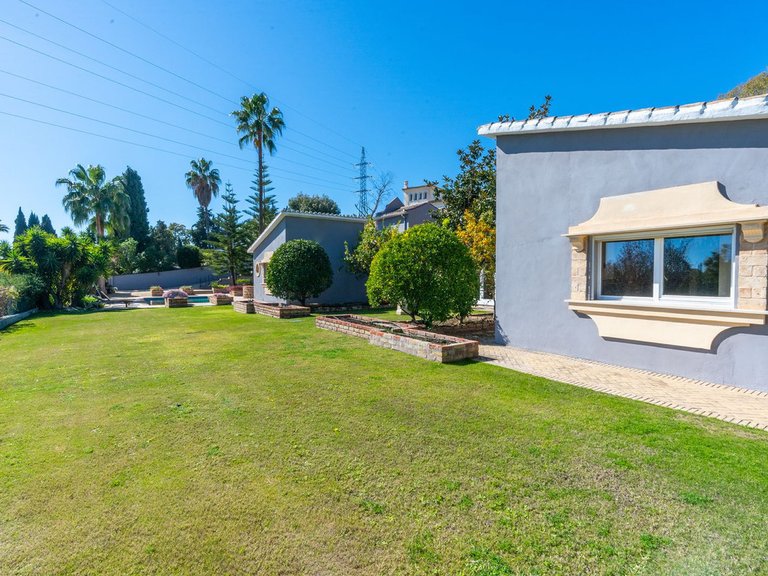 Villa for Sale in Benahavis Malaga 31