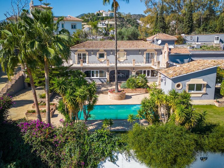 Villa for Sale in Benahavis Malaga 13