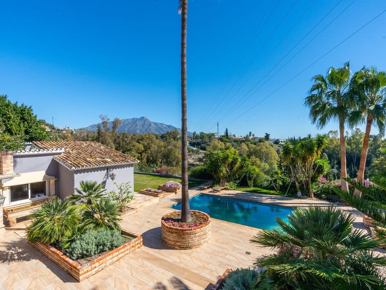 Villa for Sale in Benahavis Malaga 22