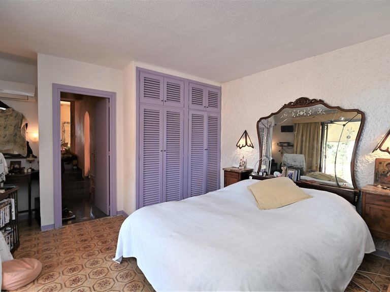 Villa for Sale in Santa Eulalia Del Río Balearic Islands 13
