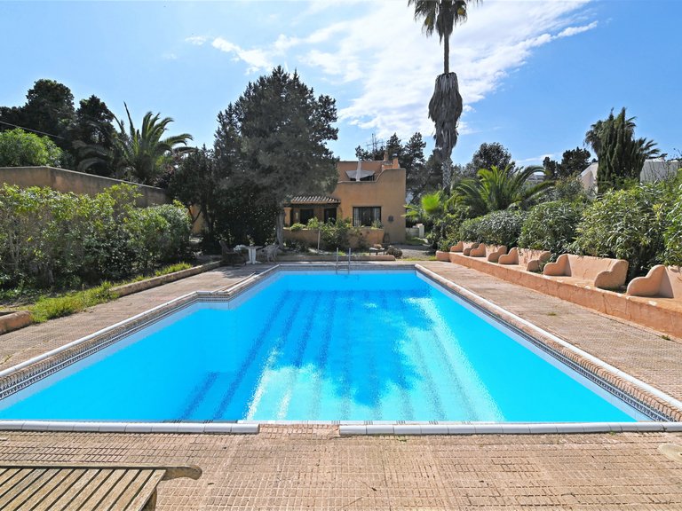 Villa for Sale in Santa Eulalia Del Río Balearic Islands 1