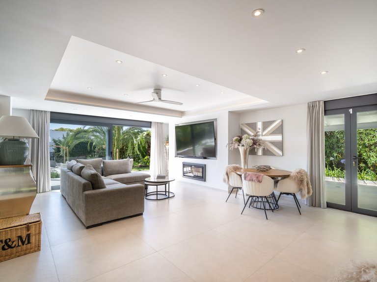 Villa for Sale in Benahavis Malaga 5