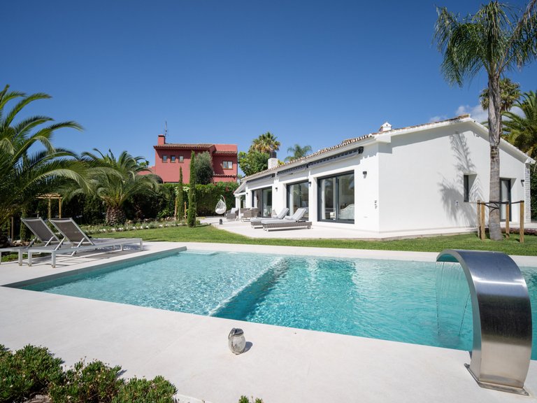 Villa for Sale in Benahavis Malaga 2