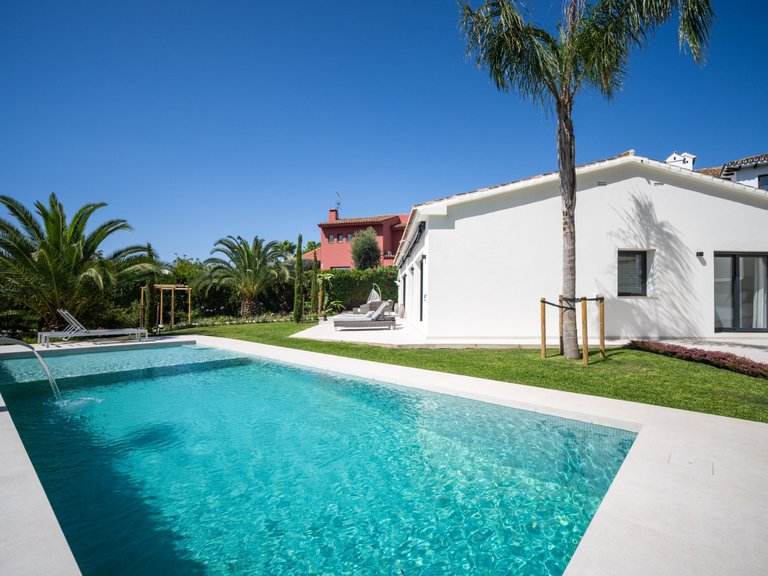 Villa for Sale in Benahavis Malaga 13