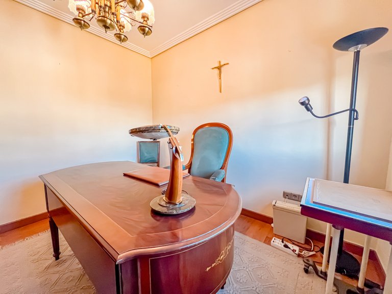 Villa for Sale in Malaga Malaga 28