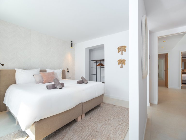 Villa for Sale in Santa Eulalia Del Río Balearic Islands 26