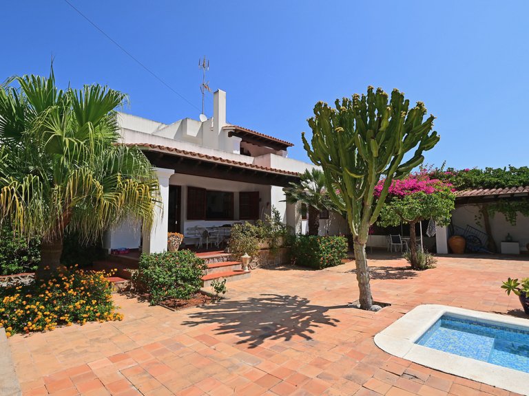 Villa for Sale in Santa Eulalia Del Río Balearic Islands 35