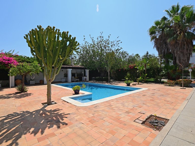 Villa for Sale in Santa Eulalia Del Río Balearic Islands 34