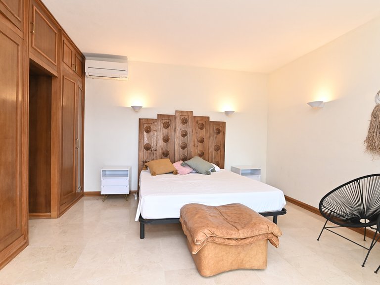 Villa for Sale in Santa Eulalia Del Río Balearic Islands 23