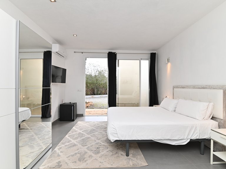 Villa for Sale in Santa Eulalia Del Río Balearic Islands 47