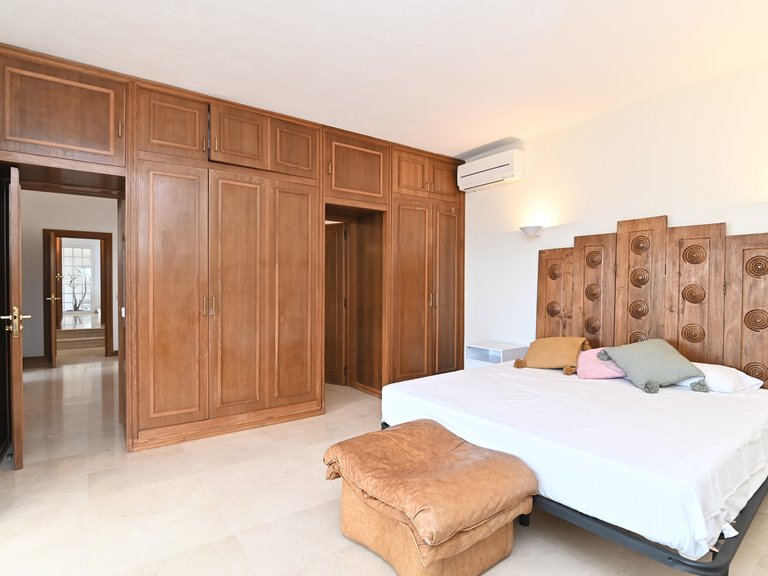 Villa for Sale in Santa Eulalia Del Río Balearic Islands 24