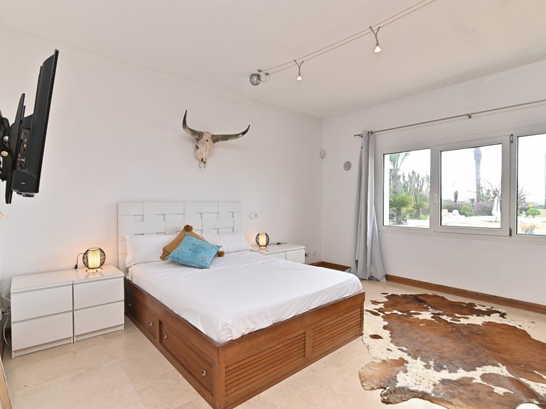 Villa for Sale in Santa Eulalia Del Río Balearic Islands 40
