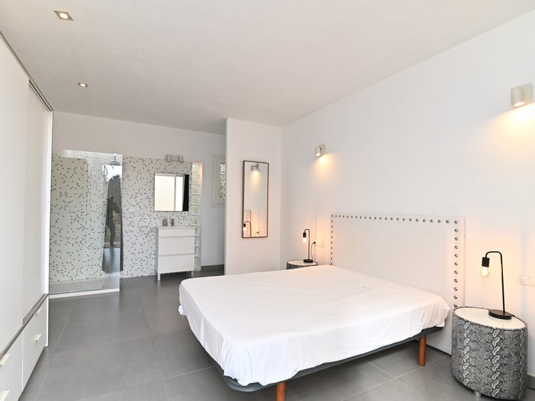 Villa for Sale in Santa Eulalia Del Río Balearic Islands 44