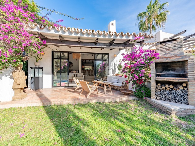 Villa for Sale in Estepona Malaga 15