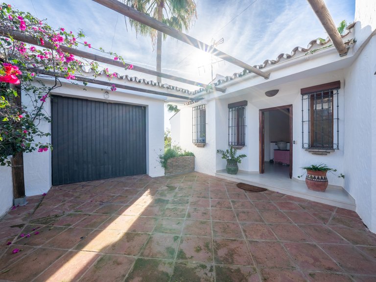 Villa for Sale in Estepona Malaga 46