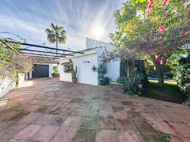 Villa for Sale in Estepona Malaga 45