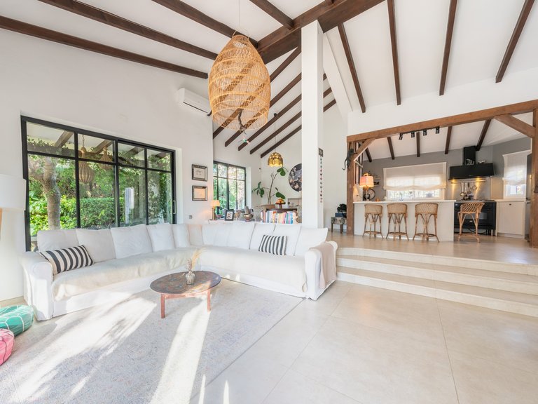 Villa for Sale in Estepona Malaga 4