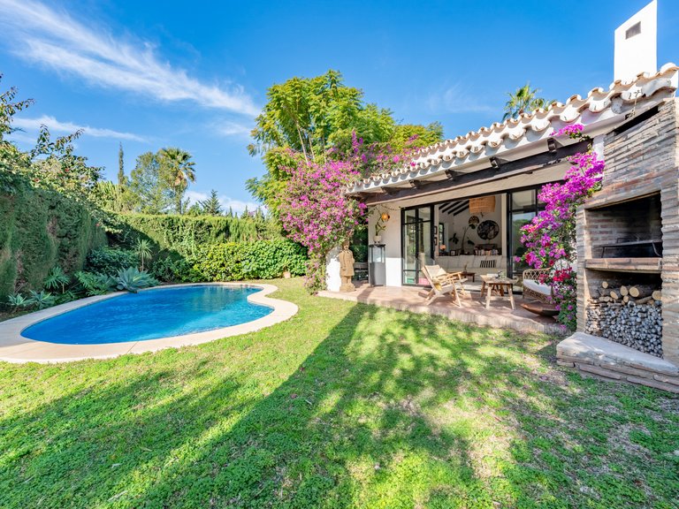 Villa for Sale in Estepona Malaga 42