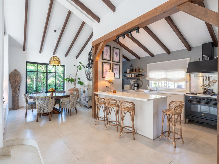 Villa for Sale in Estepona Malaga 18