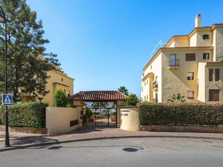 Apartment for Sale in Estepona Malaga 2