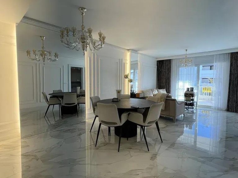 Apartment for Sale in Marbella Malaga 1