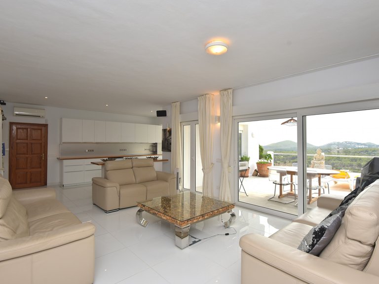 Villa for Sale in Santa Eulalia Del Río Balearic Islands 22