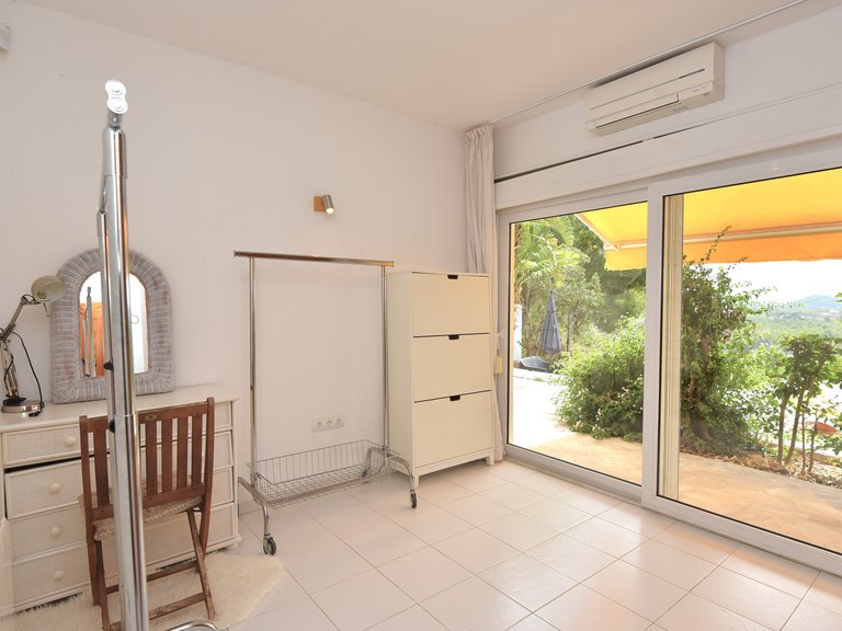 Villa for Sale in Santa Eulalia Del Río Balearic Islands 36