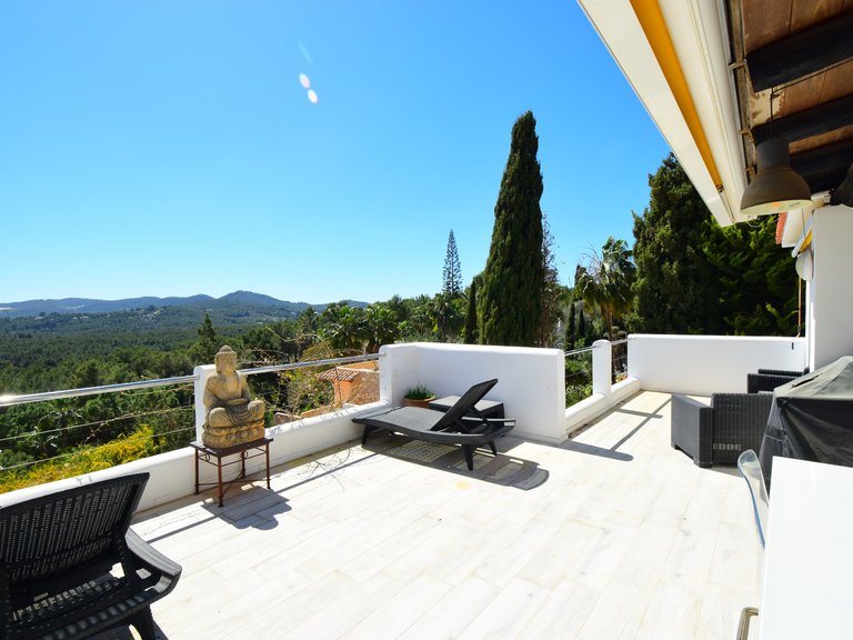 Villa for Sale in Santa Eulalia Del Río Balearic Islands 3