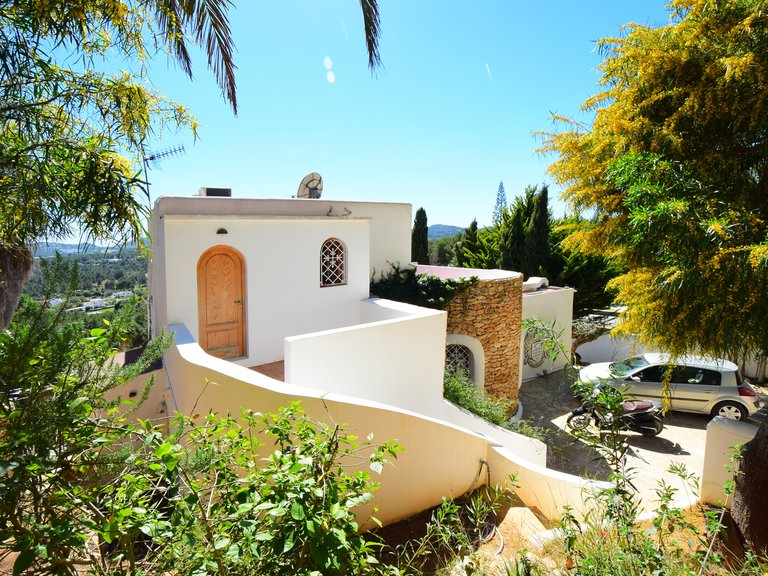 Villa for Sale in Santa Eulalia Del Río Balearic Islands 1