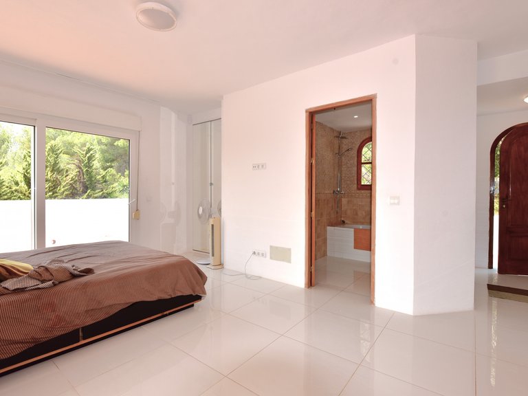 Villa for Sale in Santa Eulalia Del Río Balearic Islands 33