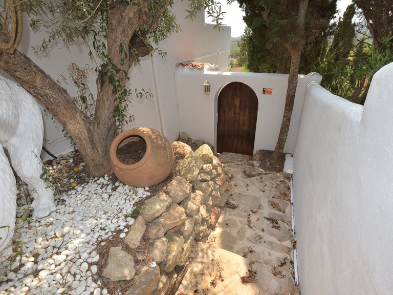 Villa for Sale in Santa Eulalia Del Río Balearic Islands 40